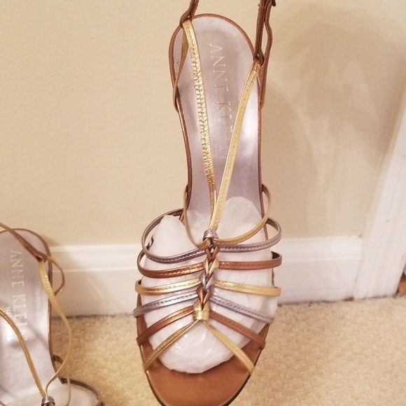 Anne Klein New York Metallic Sandals Made in Italy - Picture 2 of 6